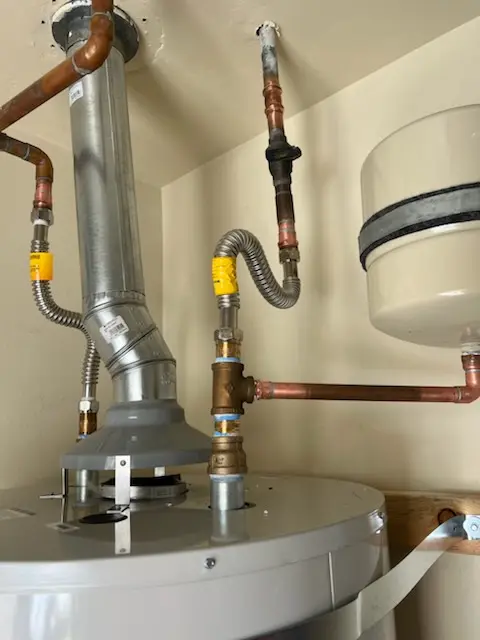 Water heater installation and plumbing repair in Oelwein